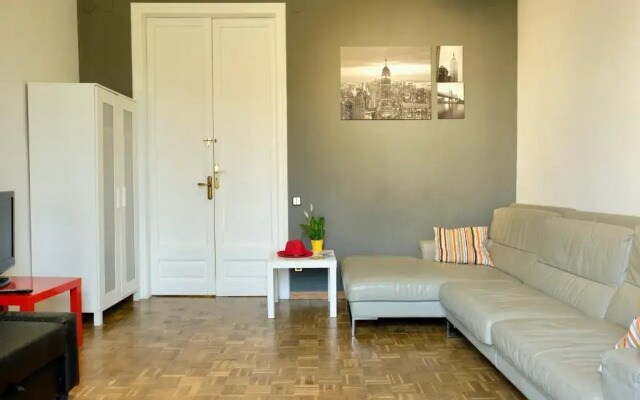Grand Central Apartment