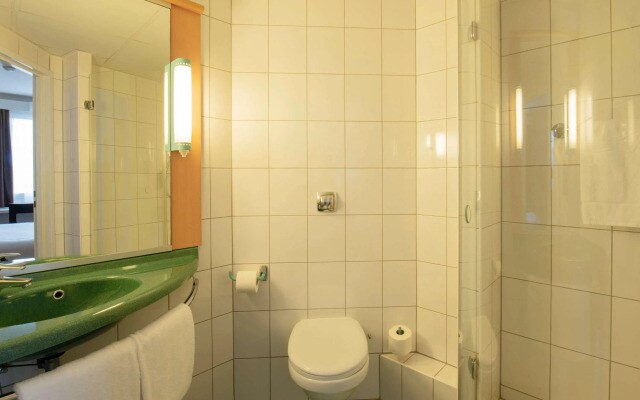 Отель ibis Warszawa Stare Miasto Old Town