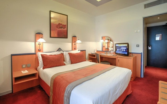 Opera Cadet Hotel