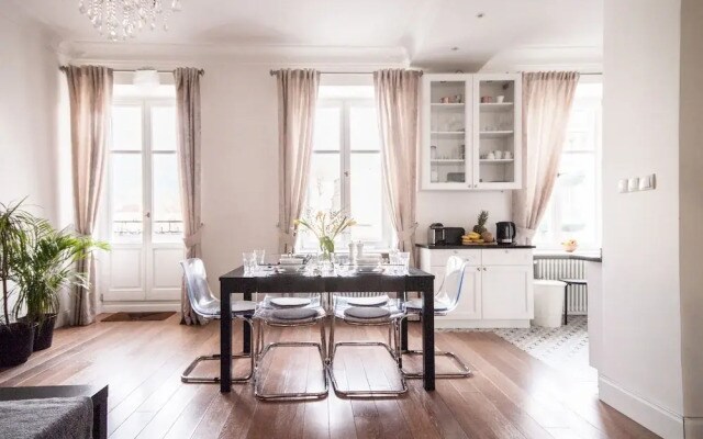 oompH Dobra Warsaw Central Luxurious Apt