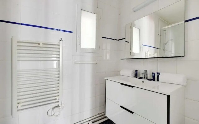Bright Apartment - 2br-4p - Belleville
