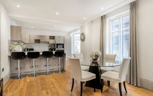 Luxury Mayfair Flat on Park Lane Hyde Park Views