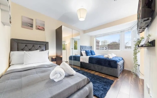 Spacious Sleeps 3 Ensuite Room In Twickenham TW7
