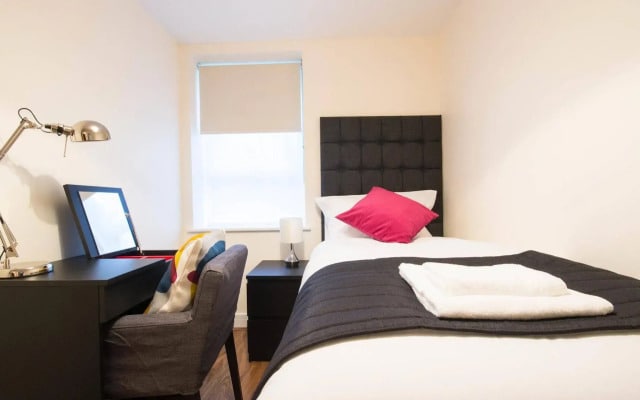 Arnos Apartments
