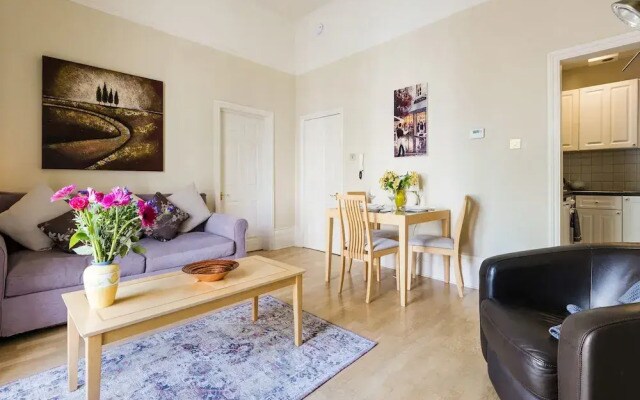 Charming Victoria Home close to Buckingham Palace