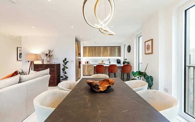 Beautiful Two Bed Property Near Whitechapel