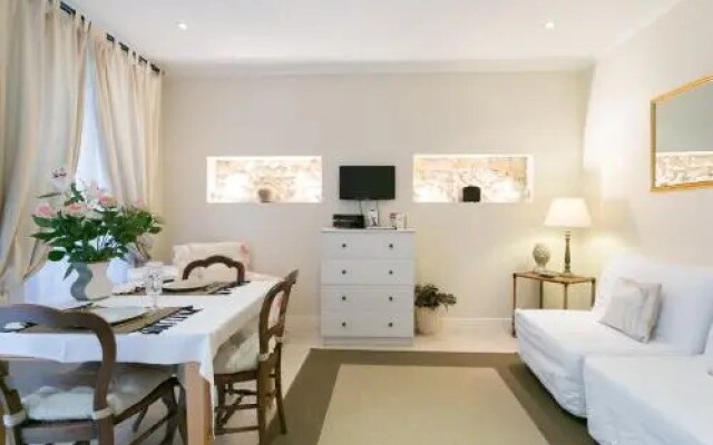 Quartier Latin Apartments
