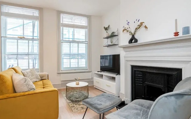 JOIVY Stylish 1 bed flats in Soho