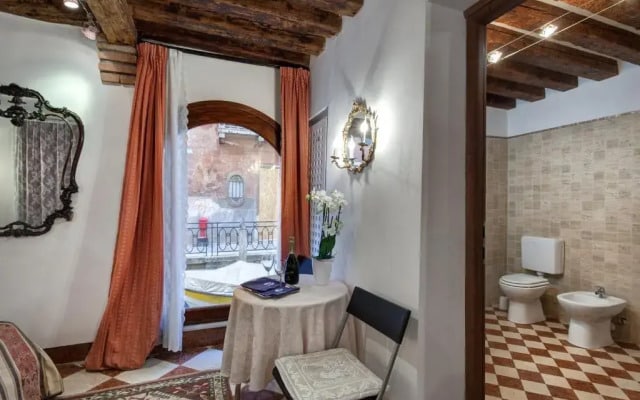 Nice Venice Apartments in San Marco