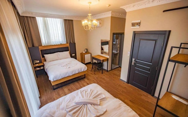 Grand Balyan Hotel & Restaurant