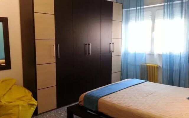 Stefis House