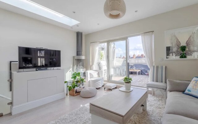 Airy & Modern 1BD Flat in Maida Vale