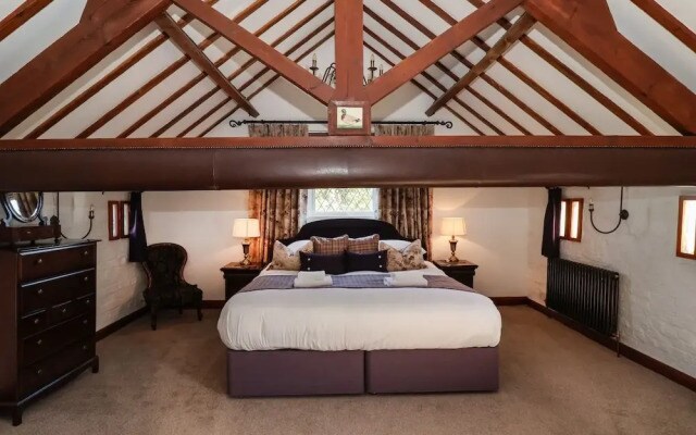 Old Roost Farmhouse