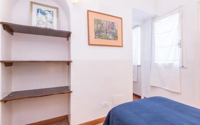 RSH Giulia Large Piazza Navona Apartment