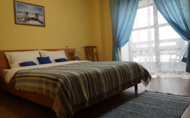 Alpika Hotel