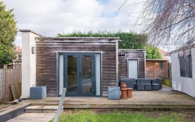 Wilford Lodge - Studio