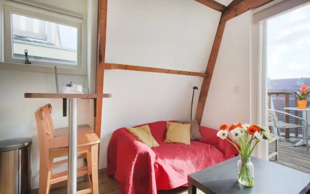 Cozy Comfortable Studio At The Canals