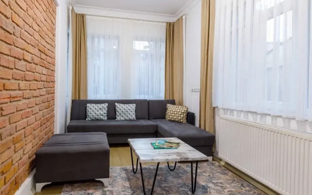 Aram s Residence