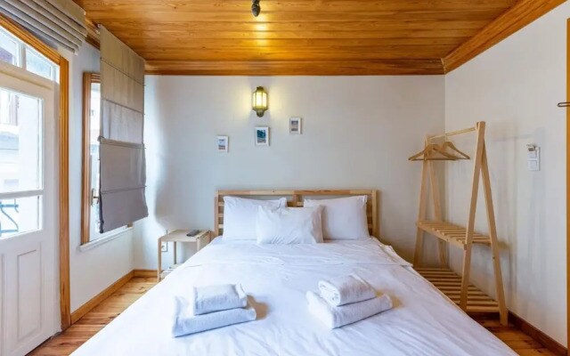 Flat Near Trendy Attractions in Balat Fatih