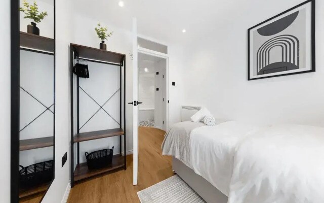 London Grove Apartments