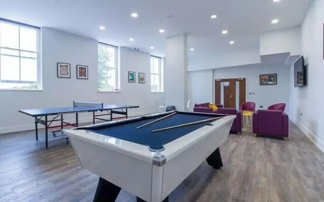 Student Only Modern Studio Apartment at Seven Sisters Near Tottenham Hotspur Stadium