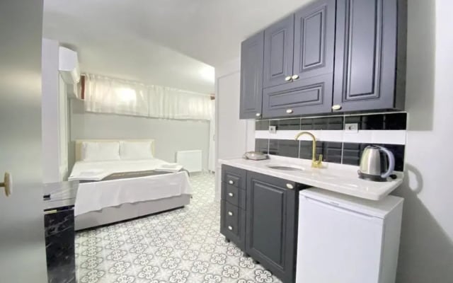 Comfy and Central Studio Flat in Kabatas Beyoglu