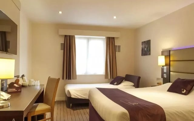 Premier Inn Manchester - Wilmslow