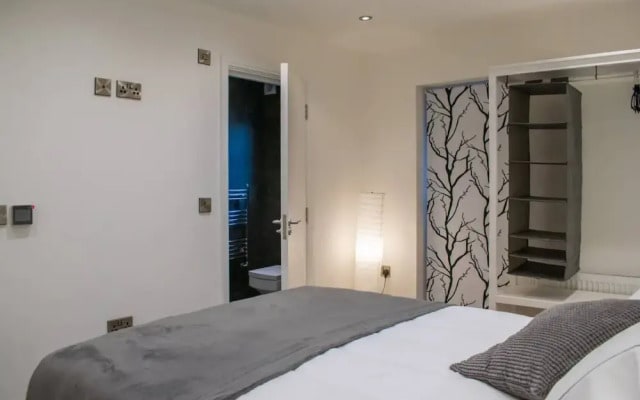 Modern 2 Bedroom Flat in Kennington