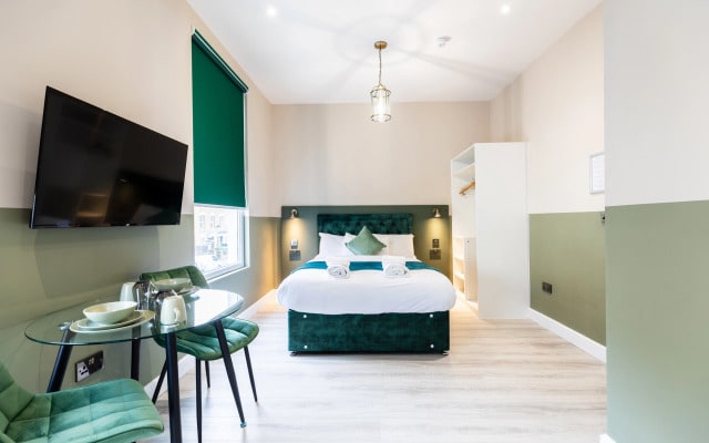 The Finsbury Park Hotel