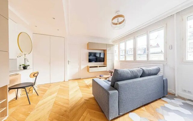 Superb Trocadero / Eiffel Tower Apartment