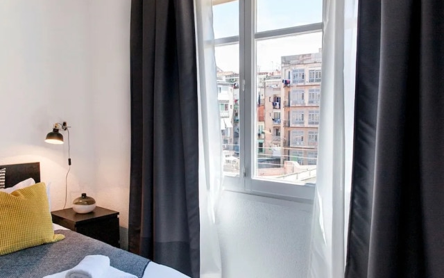 Prime Eixample Hideaway 6 Guests With Balcony by Myrentalhost