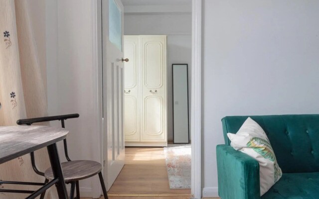 Cco-23 Cambridge Court