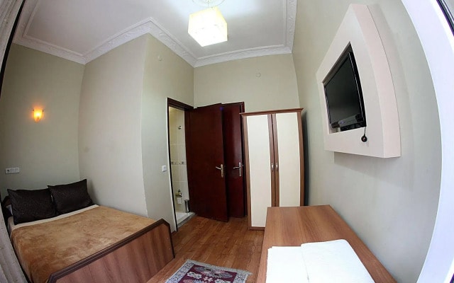 Paradise Hotel