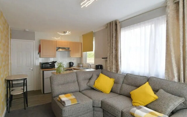 Pet Friendly Sleeps 3 Chalet Bridlington Free Elec