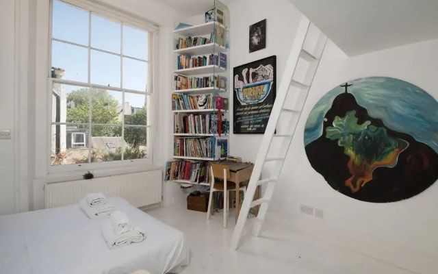 Stunning Paddington Home by Hyde Park