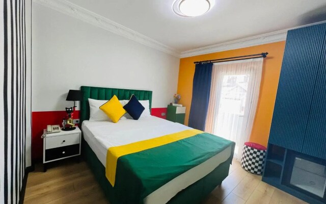 Apex Hotel