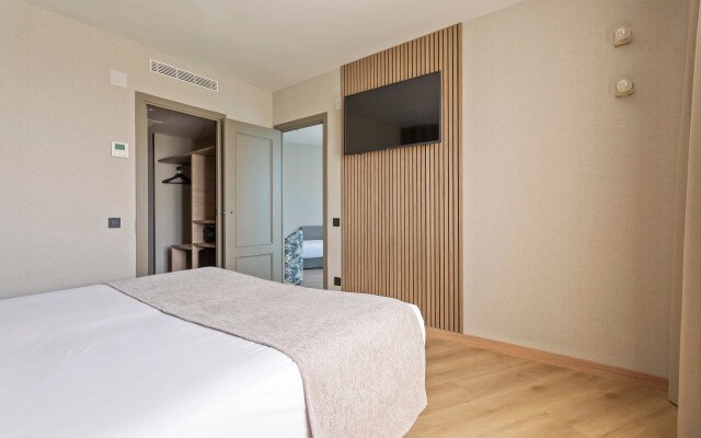 Hotel Acta Piramides