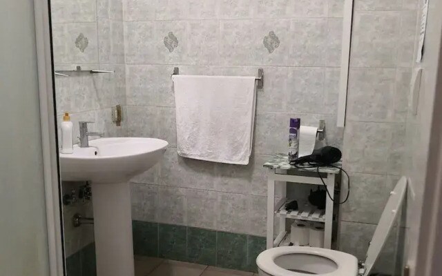 Romulea Guest House