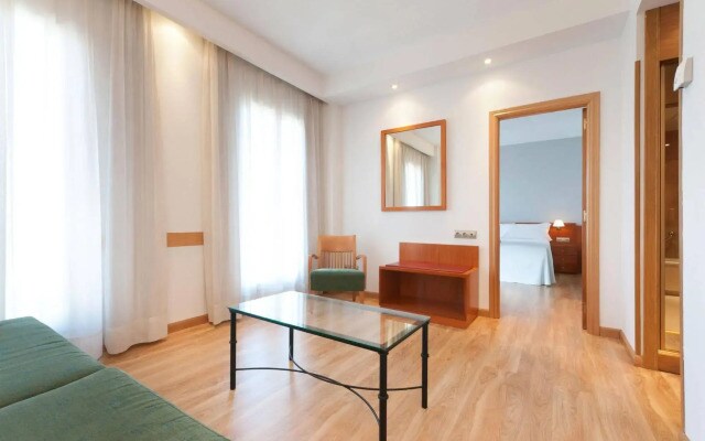 Отель Sercotel Alcalá 611