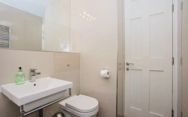 Stunning 2 Bedroom Apartment in Battersea