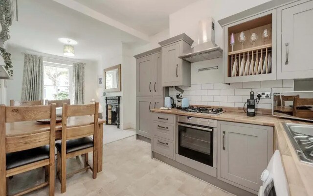 Modern 2 bed Flat - Hammersmith Grove