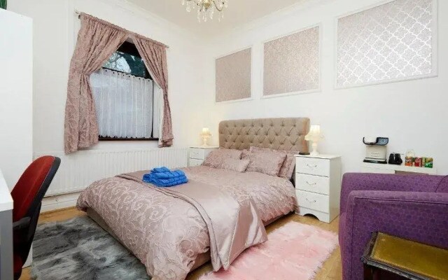 Parkside Lodge