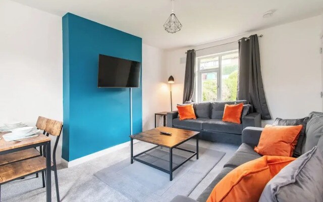 Kneeton Vale