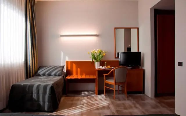 Hotel Zone