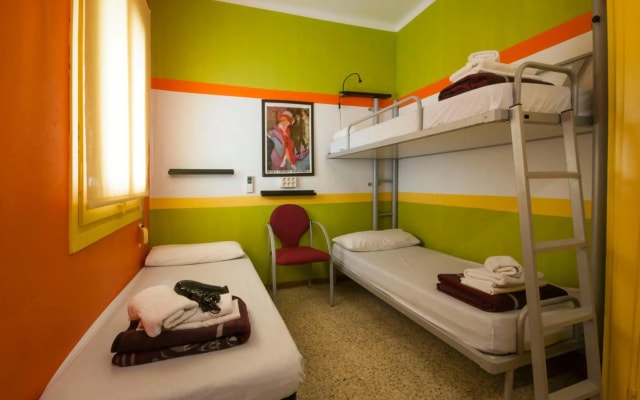 Hostel Studio