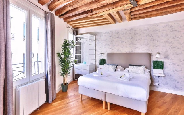 B 367 - Saint germain des Pres - Deluxe appartement