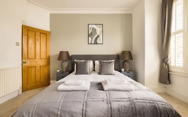 2 Bed Garden Flat in Balham
