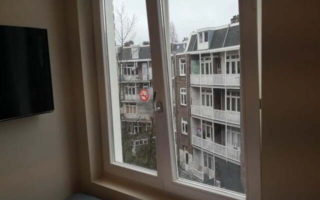 RoomWest