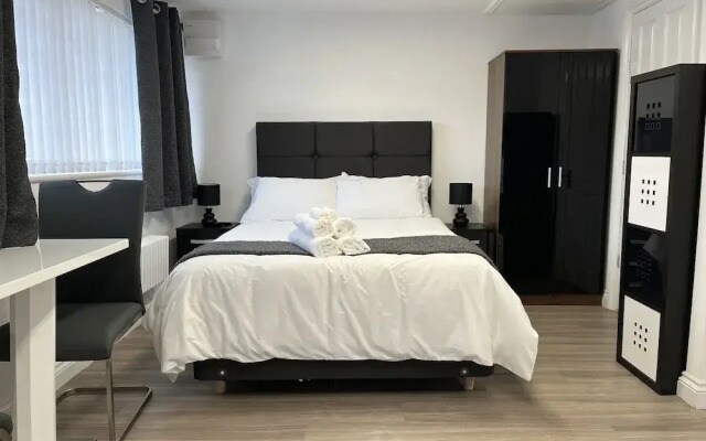 Inviting 1-bed Studio in Manchester & Feel at Home
