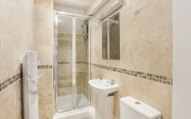 Gillygate Apartment